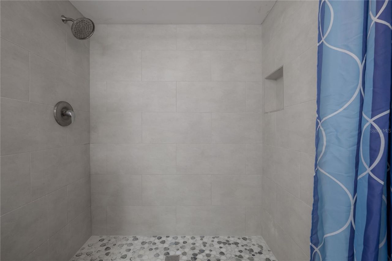 4681 1st Street Ne, Unit 209, Saint Petersburg, FL 33703 Photo