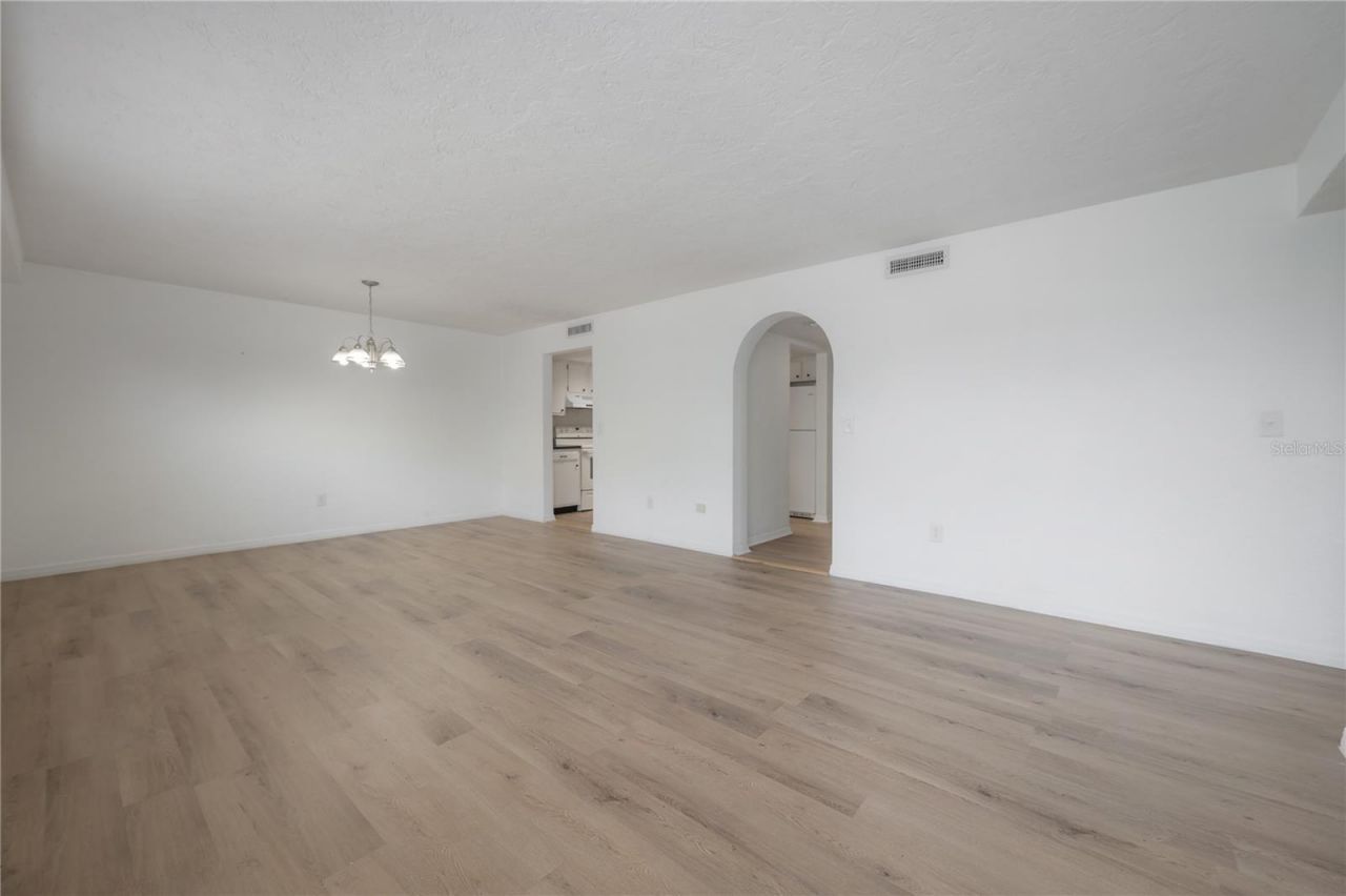 4681 1st Street Ne, Unit 209, Saint Petersburg, FL 33703 Photo