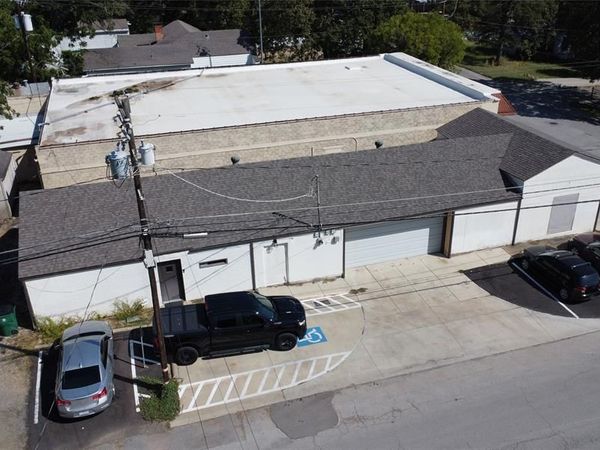 1401 Oak Knoll Drive, Haltom City, TX 76117