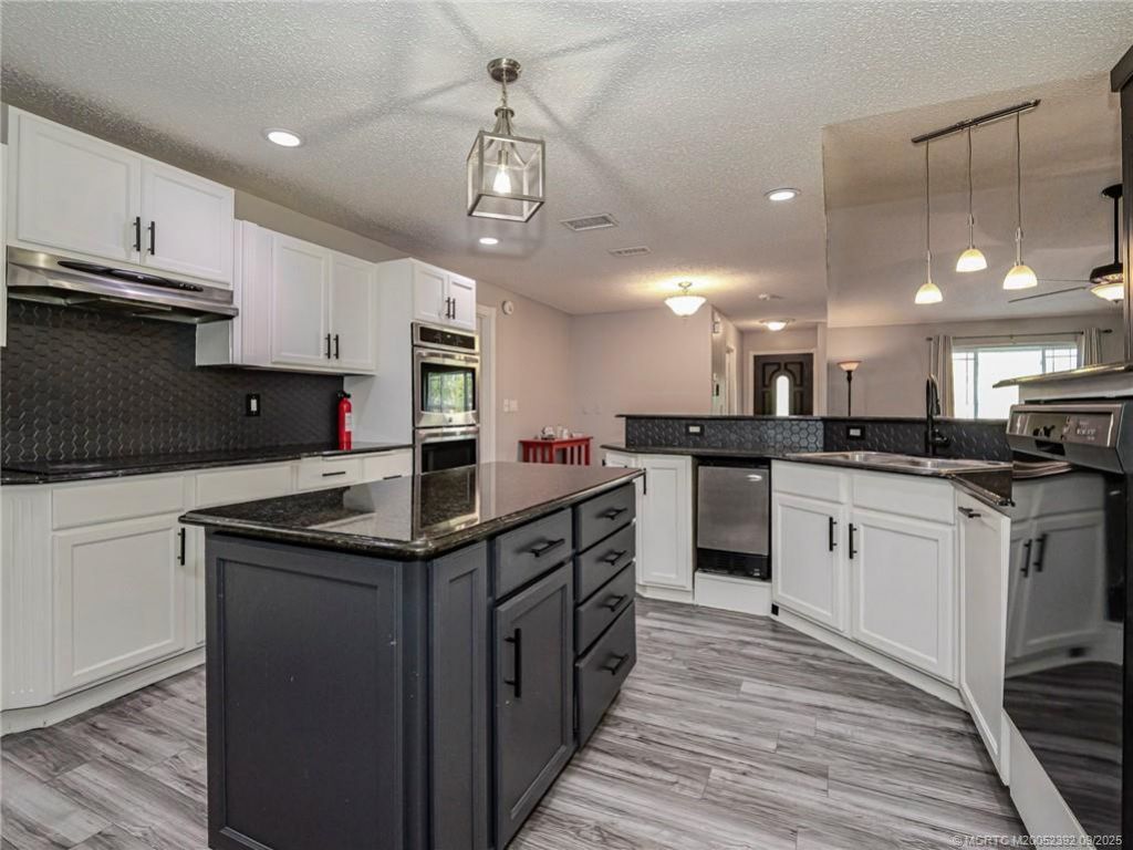 3601 SW Voyager Street, Port Saint Lucie, FL 34953 Photo