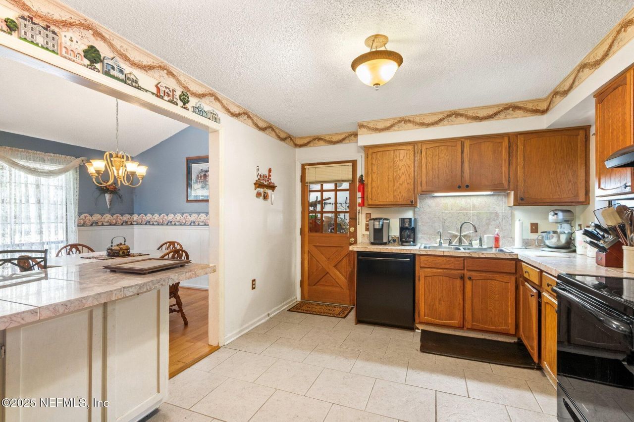 102 Acosta Creek Drive, Satsuma, FL 32189 Photo