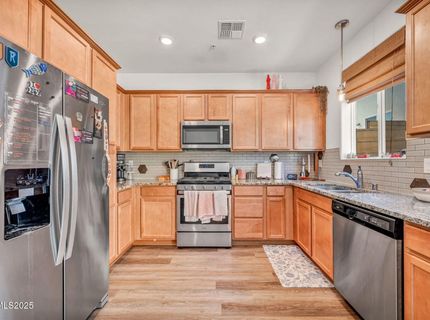585 Logan Jacob Lane, Reno, NV 89503 Photo