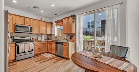 585 Logan Jacob Lane, Reno, NV 89503 Photo