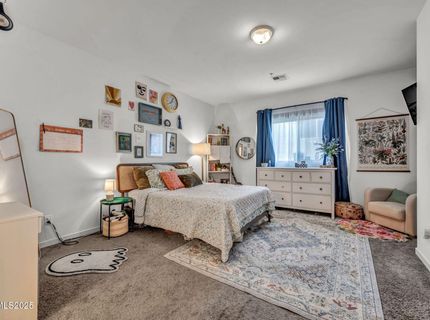 585 Logan Jacob Lane, Reno, NV 89503 Photo