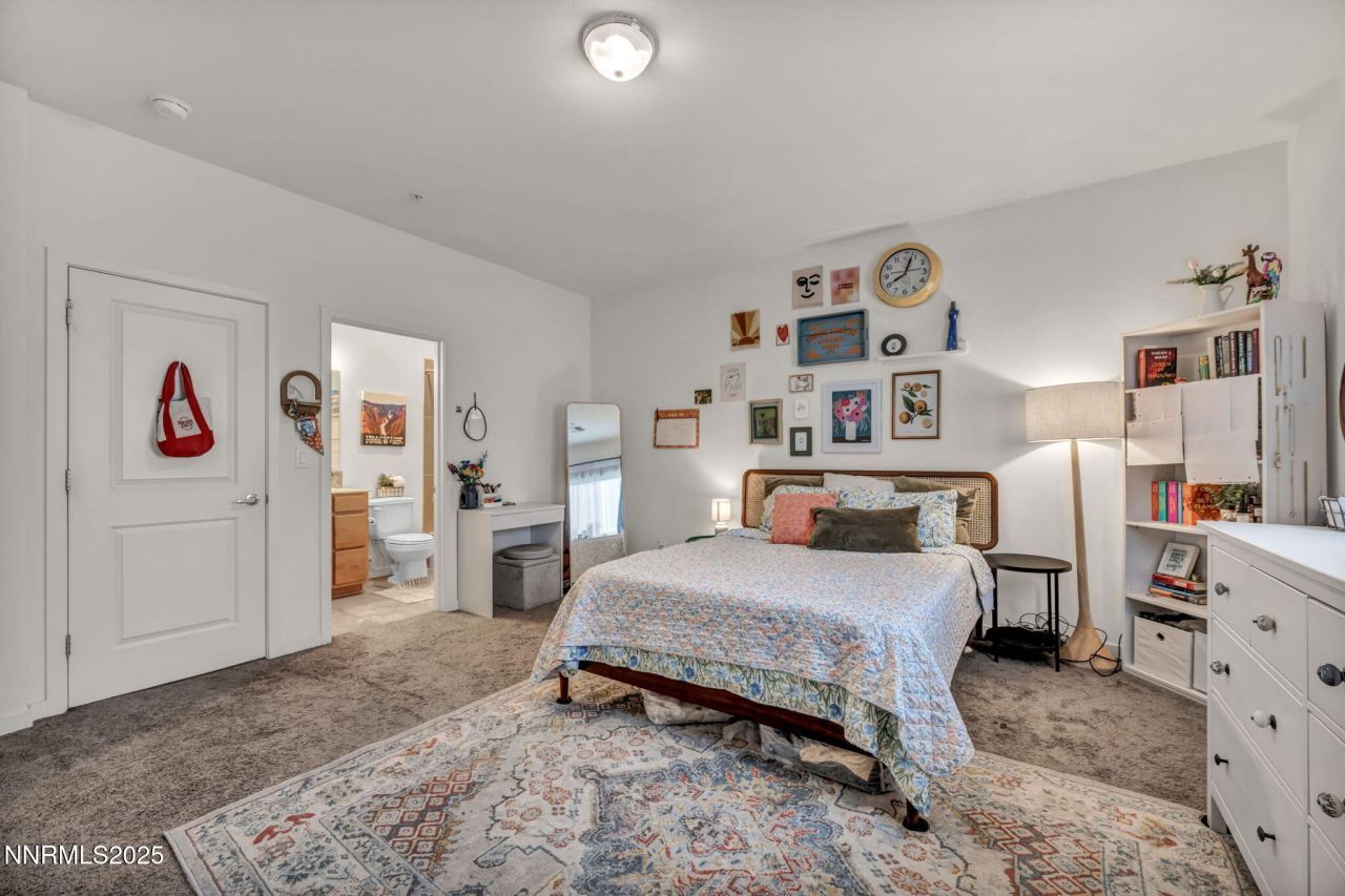 585 Logan Jacob Lane, Reno, NV 89503 Photo