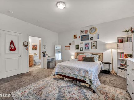 585 Logan Jacob Lane, Reno, NV 89503 Photo