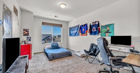 585 Logan Jacob Lane, Reno, NV 89503 Photo