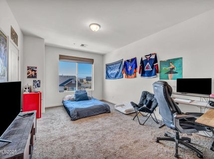 585 Logan Jacob Lane, Reno, NV 89503 Photo
