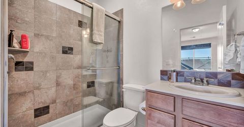 585 Logan Jacob Lane, Reno, NV 89503 Photo