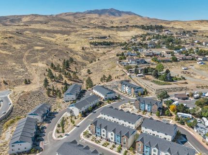 585 Logan Jacob Lane, Reno, NV 89503 Photo