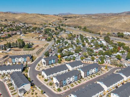 585 Logan Jacob Lane, Reno, NV 89503 Photo