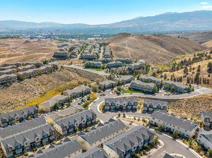 585 Logan Jacob Lane, Reno, NV 89503 Photo