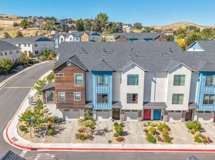 585 Logan Jacob Lane, Reno, NV 89503 Photo