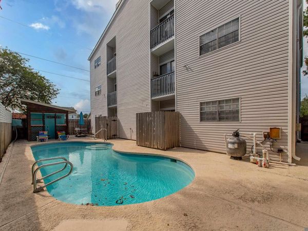 2866 Steamship Circle, Unit #3A, River Ridge, LA 70123