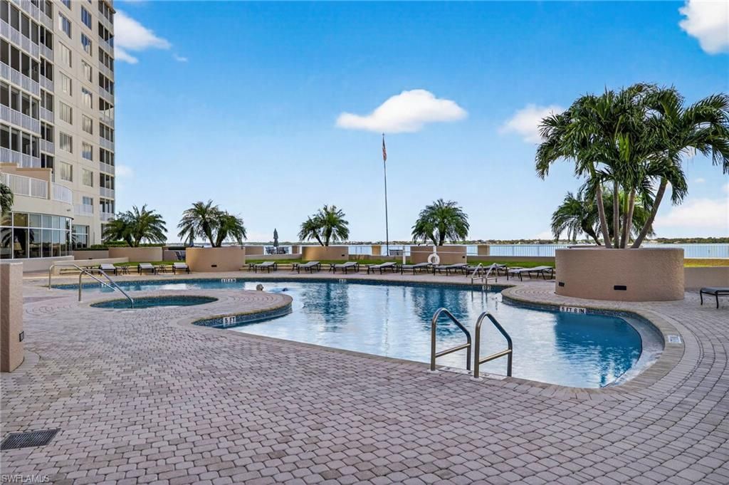 2090 W First St, Unit G1207, Fort Myers, FL 33901 Photo