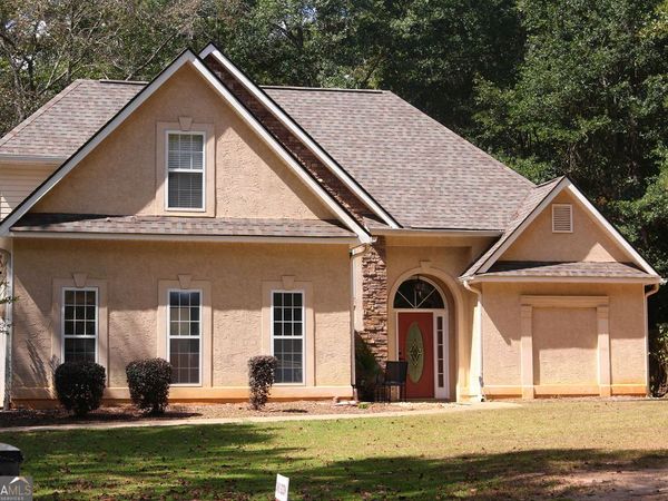 165 Bartlett Drive, Sharpsburg, GA 30277