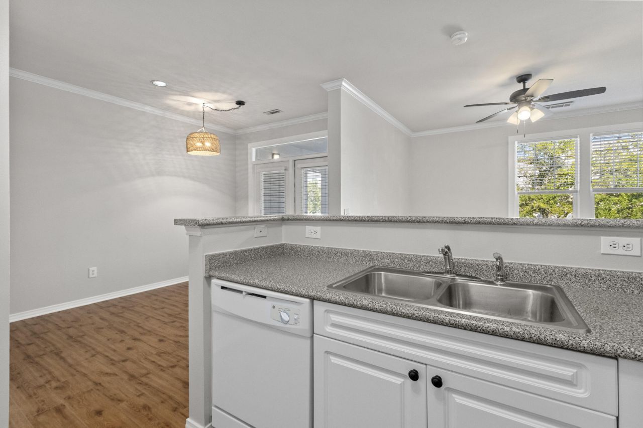 130 River Landing Drive Photo 11