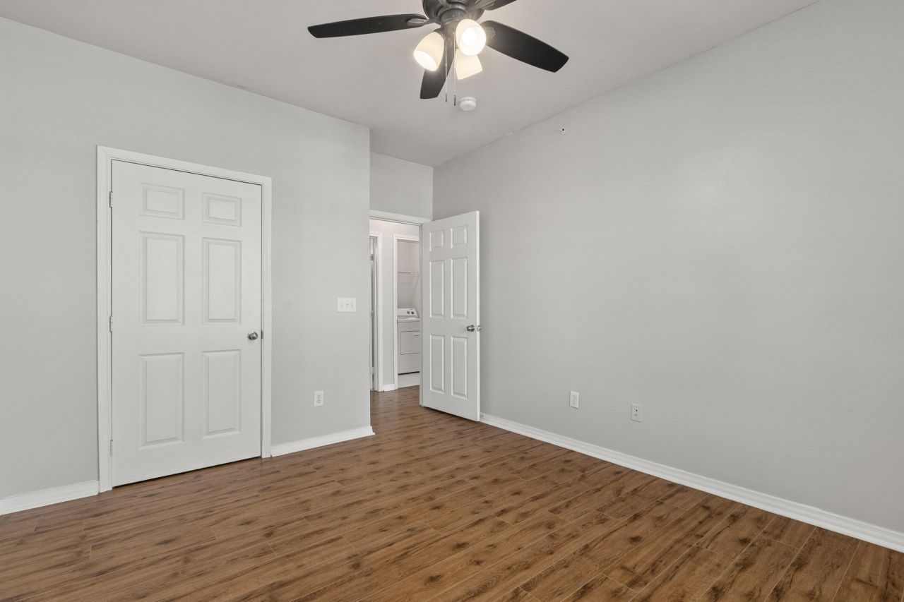 130 River Landing Drive Photo 14