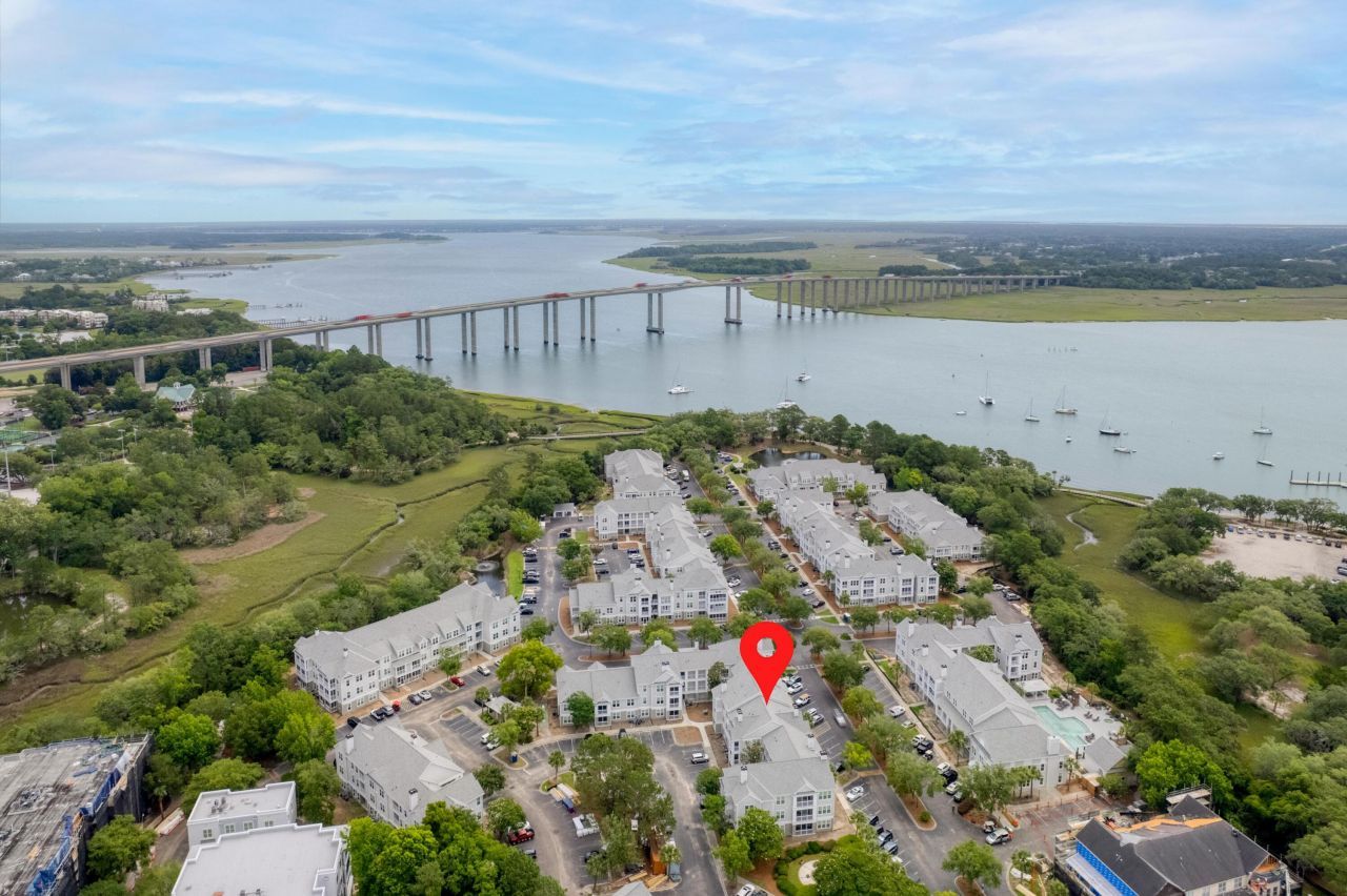 130 River Landing Drive Photo 3