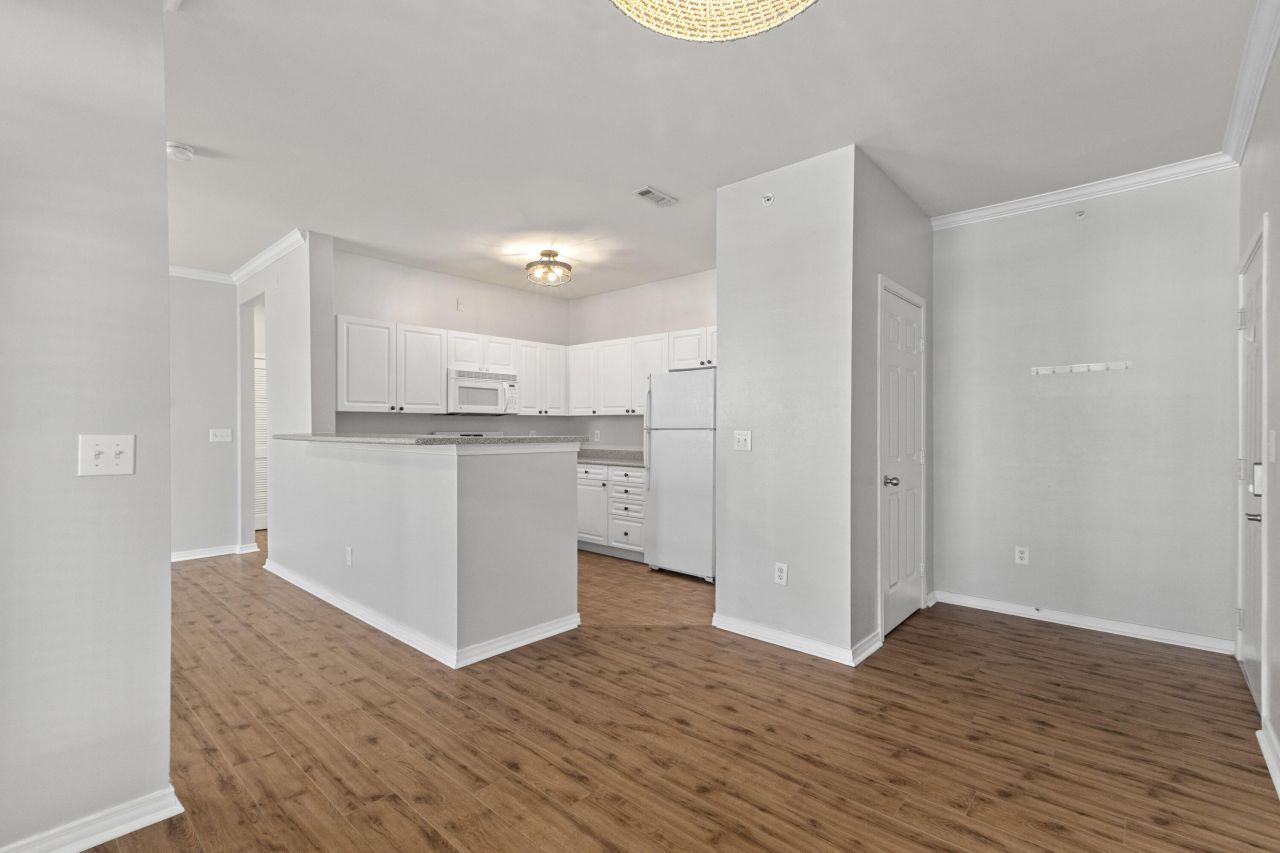 130 River Landing Drive Photo 6