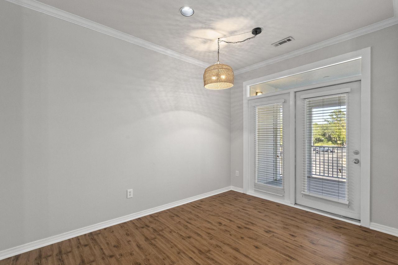 130 River Landing Drive Photo 8