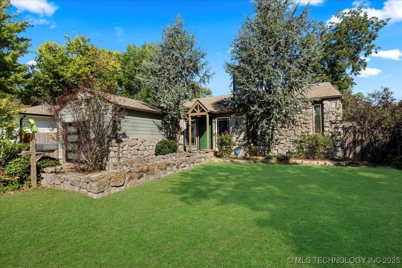 1527 E 50th Street, Tulsa, OK 74105 Main Photo