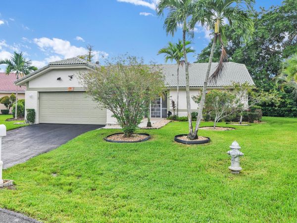 7962 Cloverfield Circle, Boca Raton, FL 33433