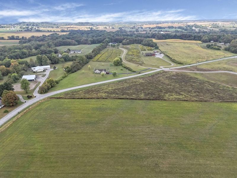 6532 Julian Road SW, Amanda, OH 43102 Photo 2