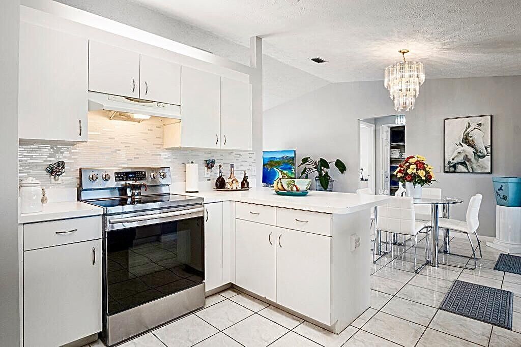 200 SW Ridgecrest Drive, Port Saint Lucie, FL 34953 Photo