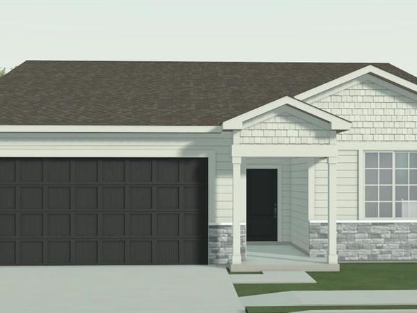 12500 S White Ash Lane, Lee's Summit, MO 64086