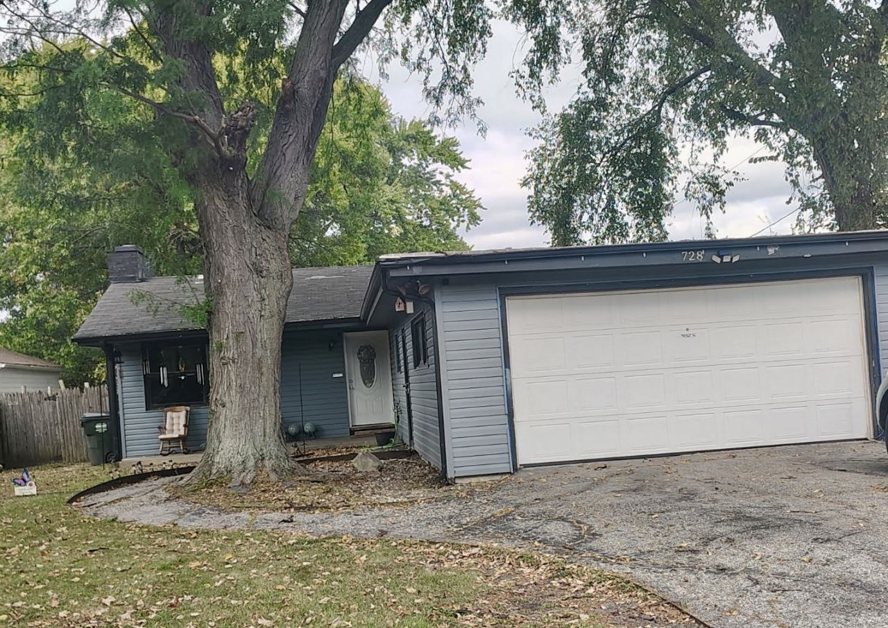 728 W Maple Avenue, Mundelein, IL 60060 Main Photo