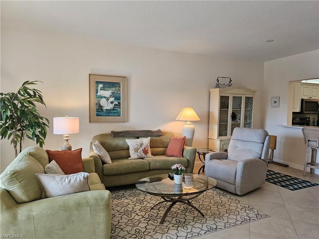 818 Tanbark Dr, Unit 102, Naples, FL 34108 Photo