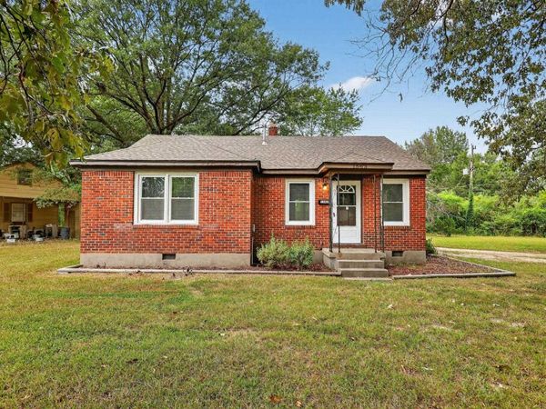 1563 W FLAMINGO RD, Memphis, TN 38117