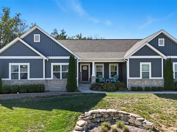 9572 E Vista Drive, Hillsboro, MO 63050