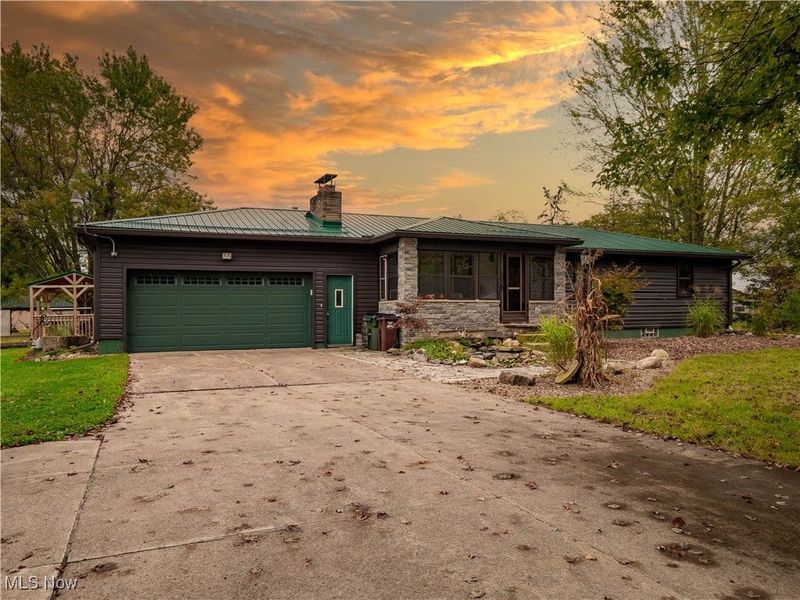 9049 Oberlin Road, Elyria, OH 44035 Photo 2