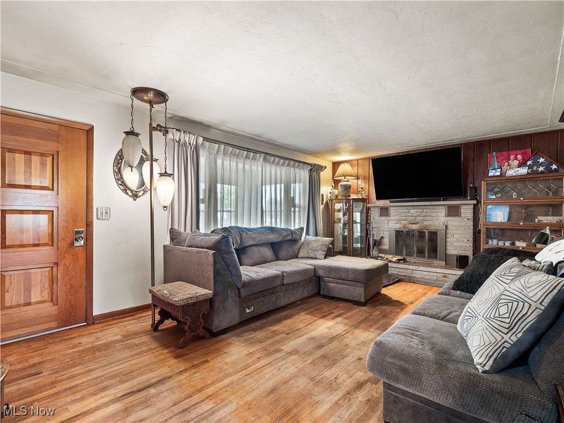 9049 Oberlin Road, Elyria, OH 44035 Photo 5