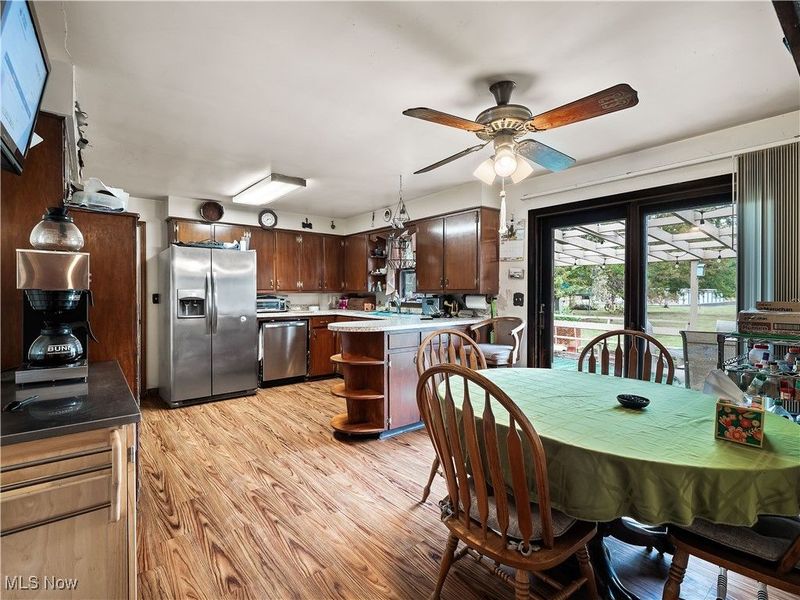 9049 Oberlin Road, Elyria, OH 44035 Photo 9