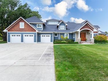 302 Tanview Drive, Oxford Twp, MI 48371