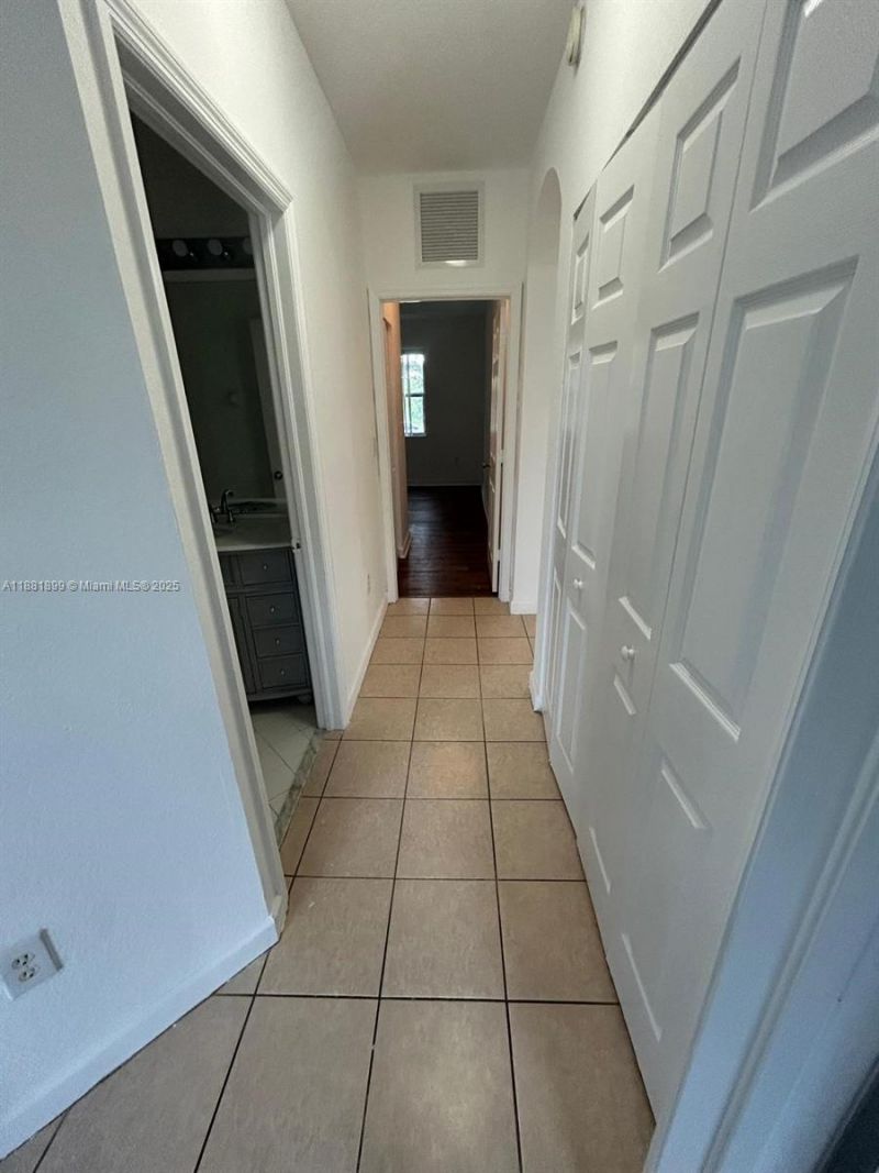 1650 NE 33rd Ave, Unit 205-7, Homestead, FL 33033 Photo