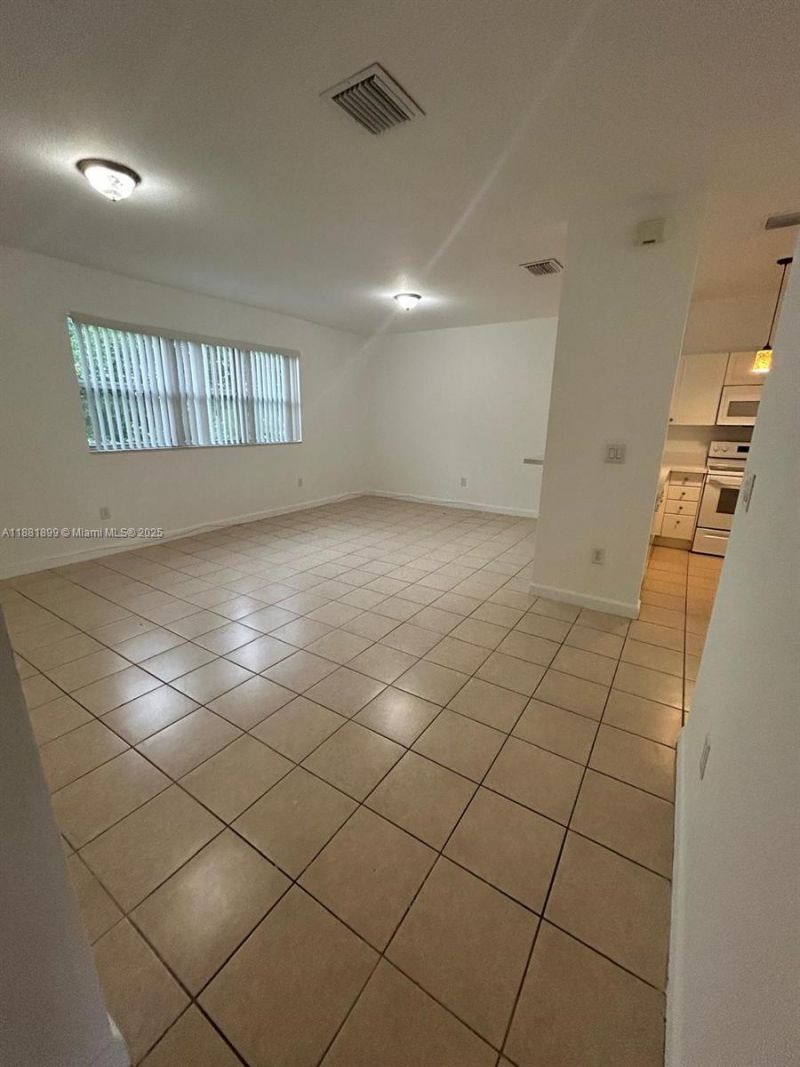 1650 NE 33rd Ave, Unit 205-7, Homestead, FL 33033 Photo