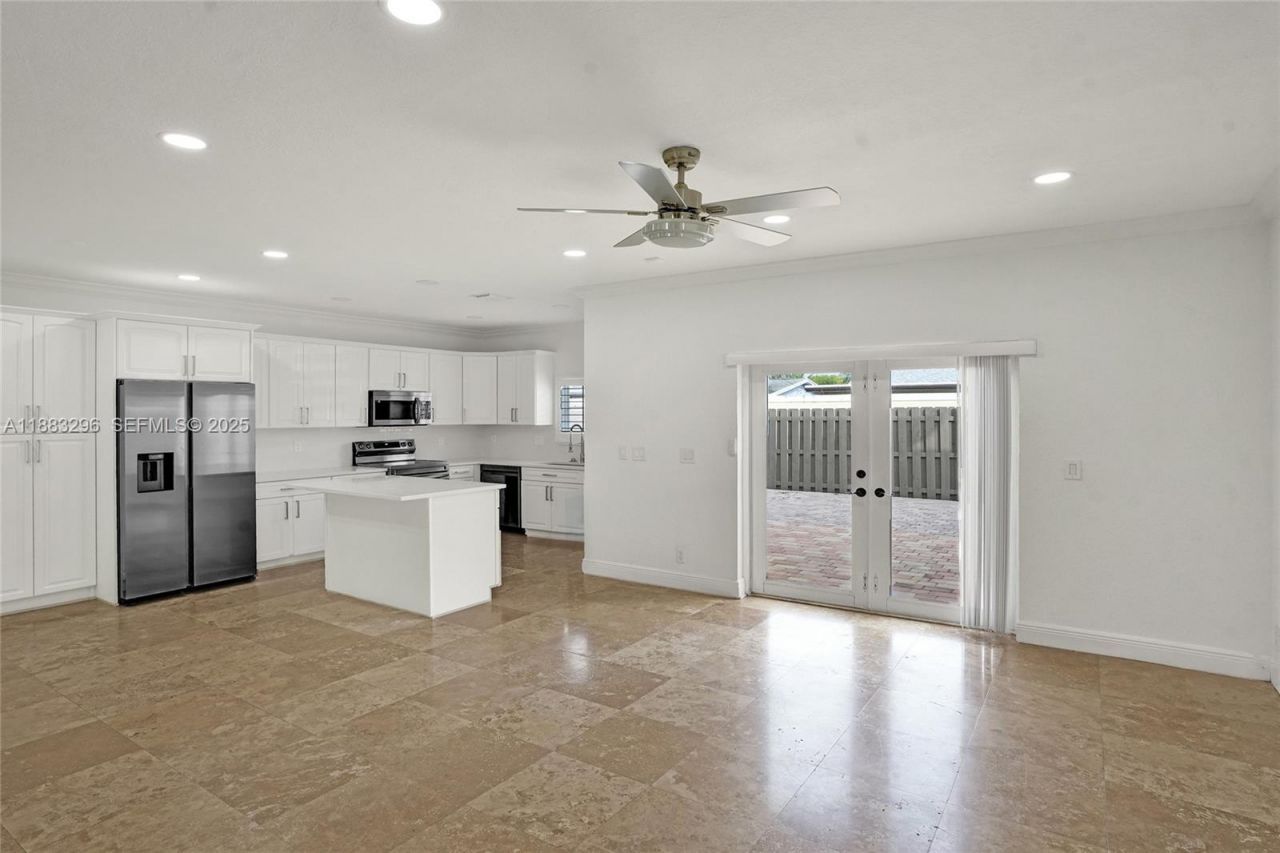 11373 NW 34th Pl, Sunrise, FL 33323 Photo