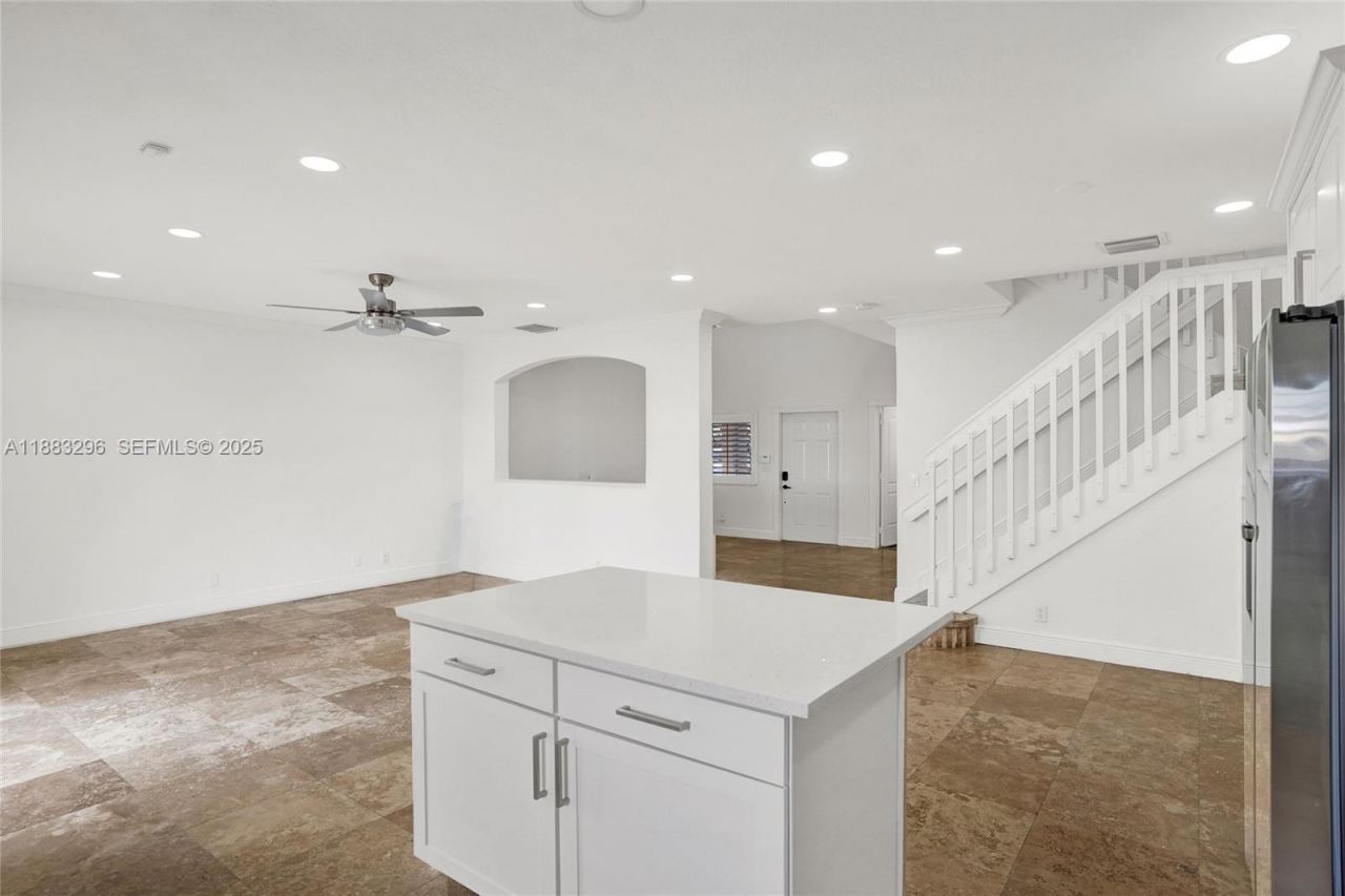 11373 NW 34th Pl, Sunrise, FL 33323 Photo