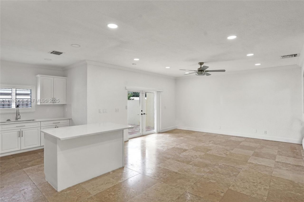 11373 NW 34th Pl, Sunrise, FL 33323 Photo