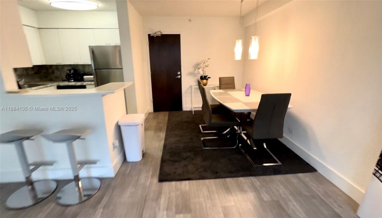 1500 Bay Rd, Unit 450S, Miami Beach, FL 33139 Photo