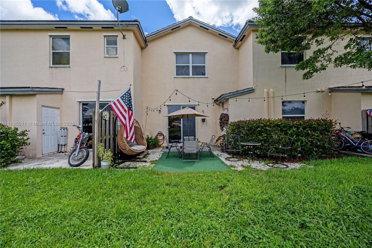 2819 SE 1st Dr, Unit 7, Homestead, FL 33033 Photo