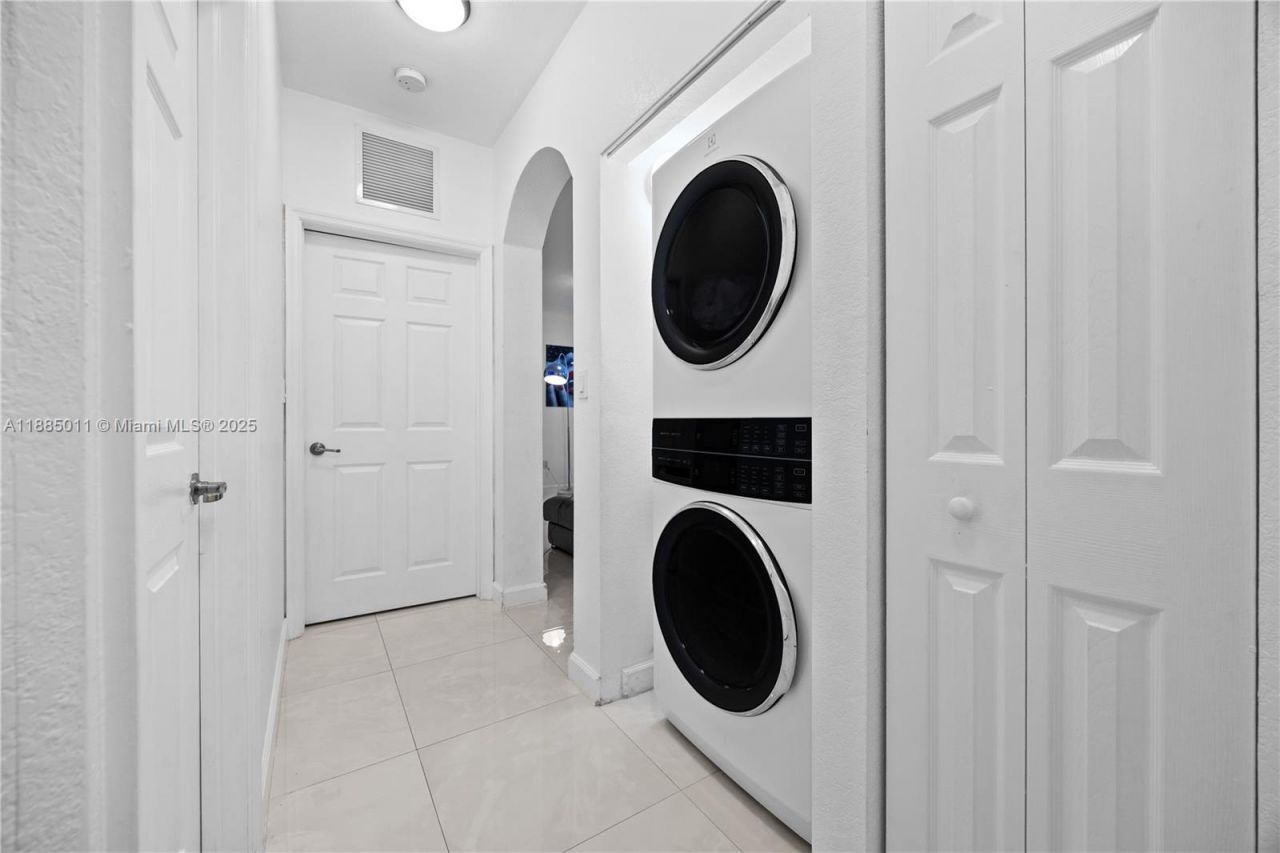 2819 SE 1st Dr, Unit 7, Homestead, FL 33033 Photo