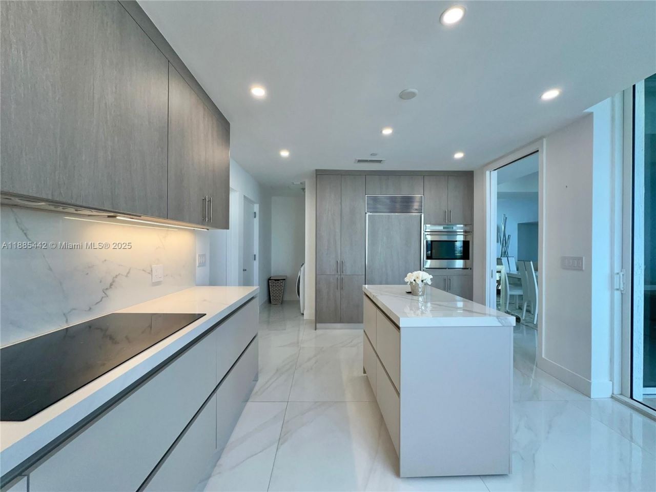 15901 Collins Ave, Unit 2406, Sunny Isles Beach, FL 33160 Photo