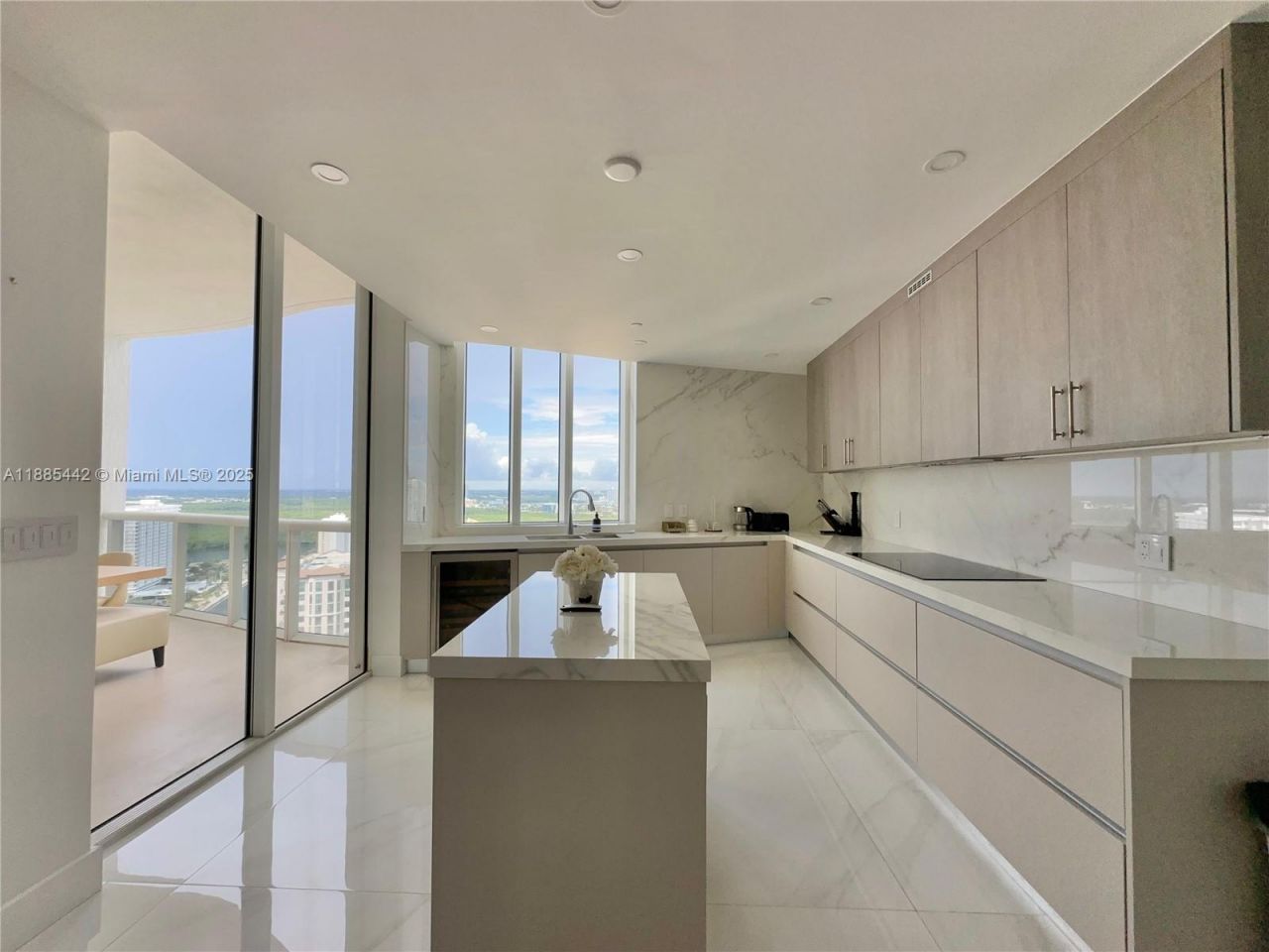 15901 Collins Ave, Unit 2406, Sunny Isles Beach, FL 33160 Photo