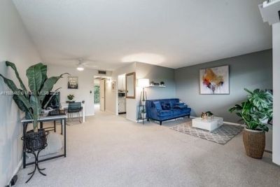 13255 SW 7th Ct, Unit 403D, Pembroke Pines, FL 33027 Photo