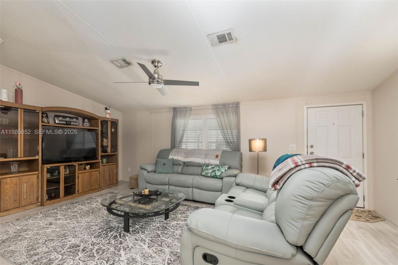 1800 SW 85th Ave, Davie, FL 33324 Photo